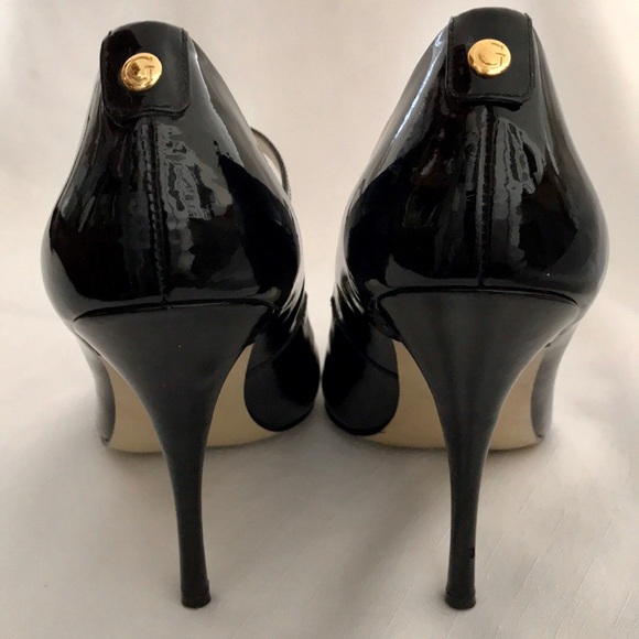 Guess by Marciano Shoes - 💜 HP💜 Guess By Marciano / Black HIGH Heels